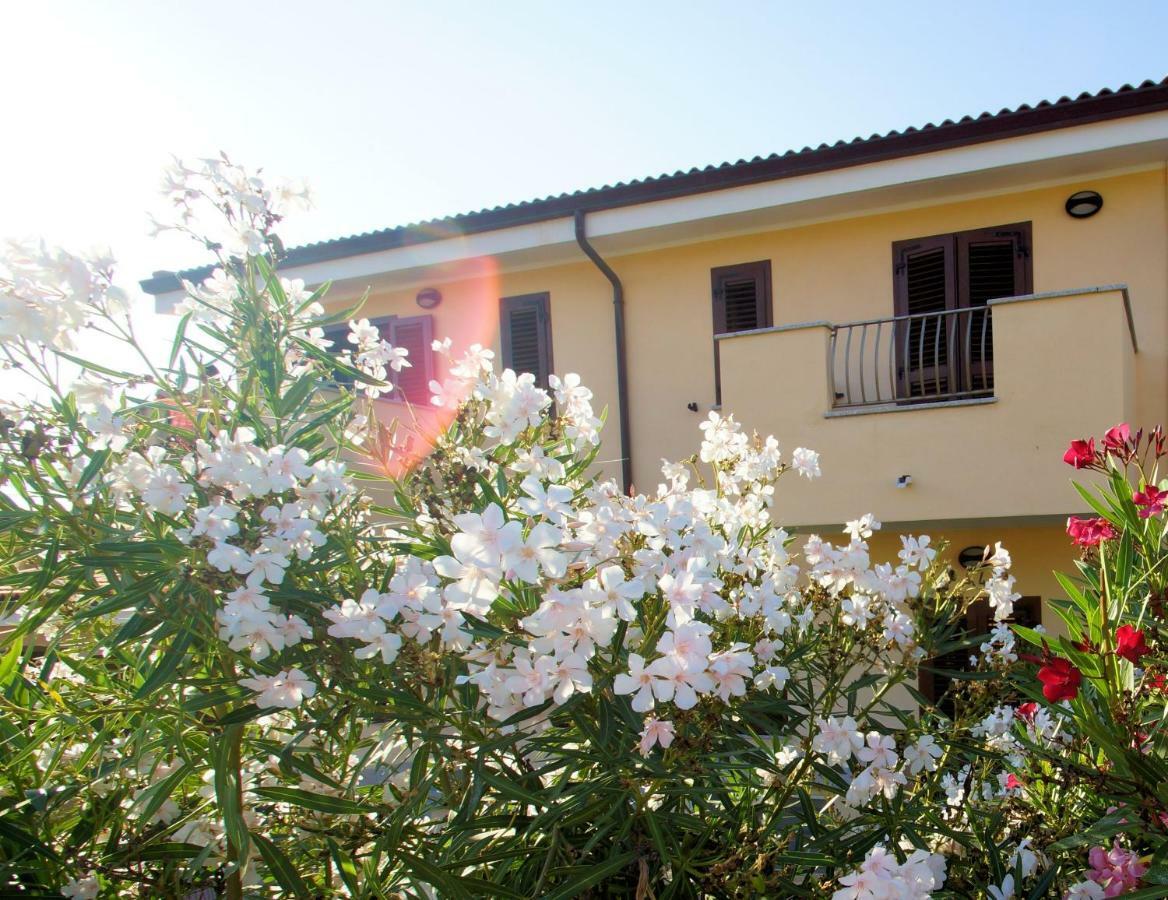 Sa Fiorida Appartamenti Valledoria  Exterior photo